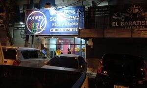 Intentan hurtar caja fuerte de financiera