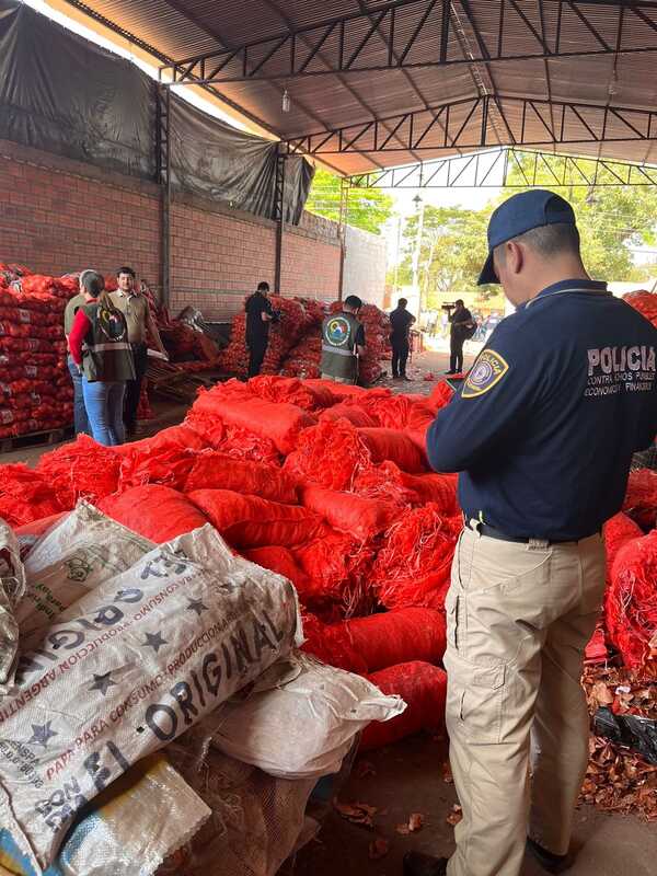 Diario HOY | Incautan más de 38 mil kilos de cebollas argentinas ingresadas de contrabando