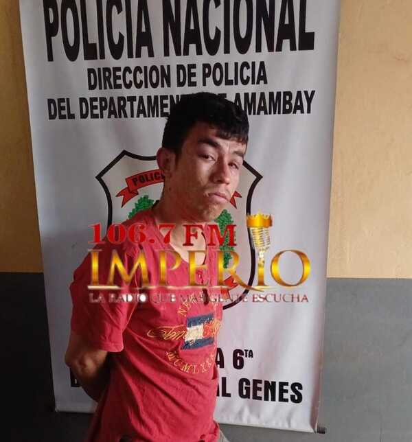Vecinos reducen a supuesto adicto en la fracción Mangal y lo entregan a la Policía - Radio Imperio 106.7 FM
