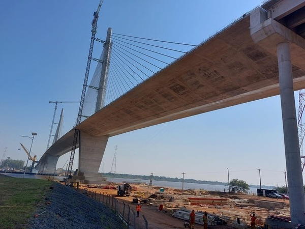 Continúan los trabajos finales en el puente Héroes del Chaco - .::Agencia IP::.