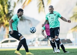 Olimpia prepara cambios cruciales contra Fluminense