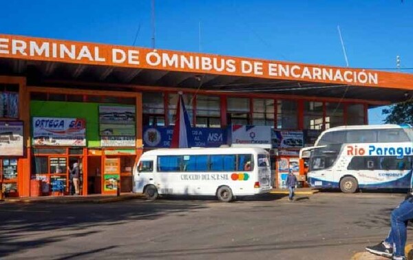 Tenía G. 35 millones en su mochila, se durmió en el bus y le robaron – Prensa 5
