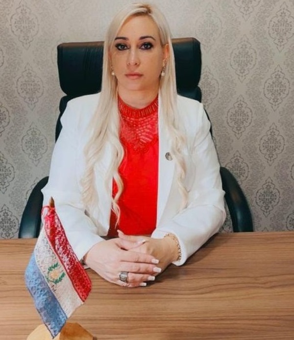 Denuncian que fiscal especializada en niñez es amedrentada por túa maltirón - La Clave
