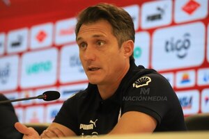 Versus / Barros Schelotto habla de una “situación distinta” y es plena confianza con la Albirroja