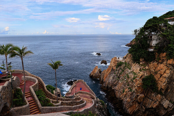Reconocen a la mexicana Acapulco como mejor "Destino de escapada" pese a ola de violencia - MarketData
