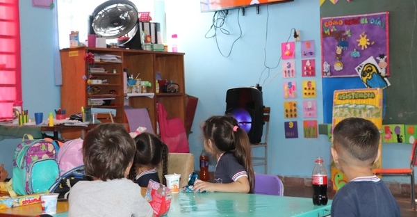 FEEI: Monitorean a instituciones educativas para verificar el funcionamiento y uso de las TIC en aulas