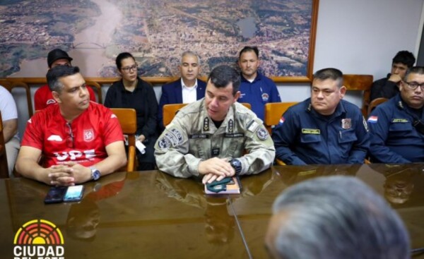 Coordinan logística de seguridad para el partido Paraguay vs Perú