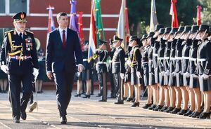 Presidente destaca labor policial y ratifica que no tolerará corrupción