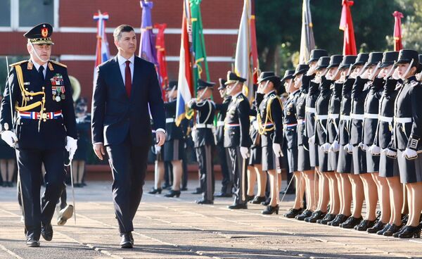 Presidente destaca labor policial y ratifica que no tolerará corrupción