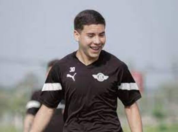 Libertad transfiere a Enso González al futbol inglés