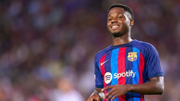 Versus / El Brighton apuesta por Ansu Fati para reemplazar a Julio Enciso