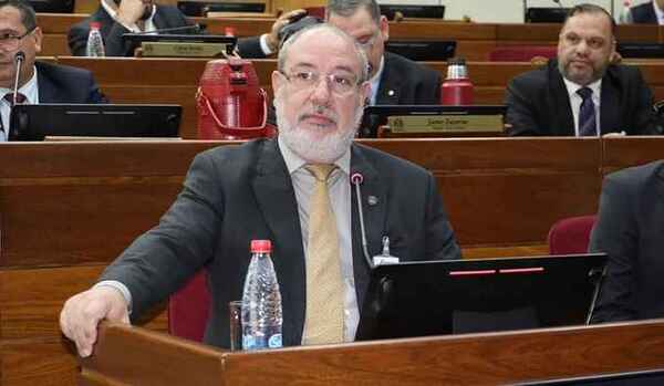 Justo Zacarías logra acuerdo del Senado para dirigir Itaipu