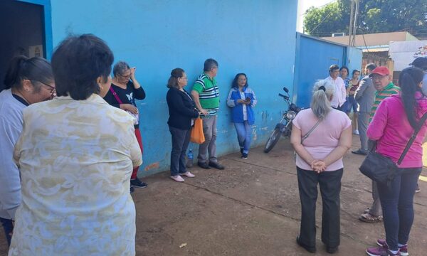 Usuarios de aguatera reclaman ante pésimo servicio