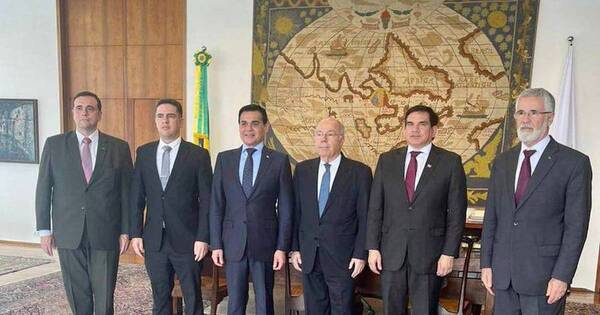 La Nación / Baruja, reunido con sus pares brasileños