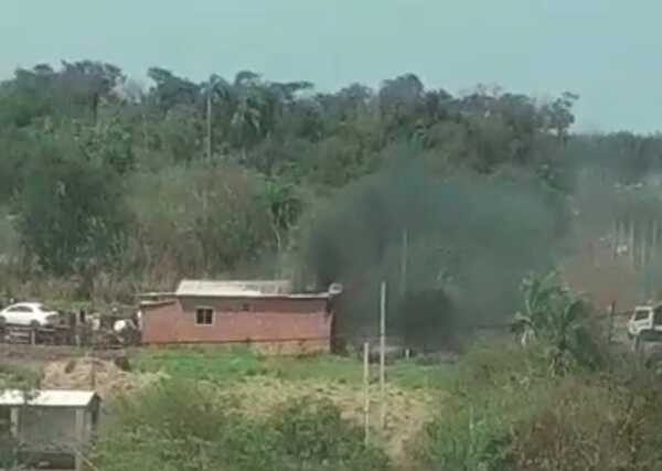 En la fracción Carolina II una casa ardió en llamas producto de un cortocircuito - Oasis FM 94.3