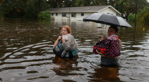Grandes inundaciones en Florida tras el paso del huracán Idalia - Oasis FM 94.3