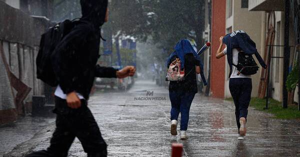 La Nación / Anuncian cuatro días de lluvias, con calor