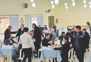 Sacerdotes católicos buscan fortalecer la comunión en las Tres Fronteras - La Clave