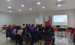 Realizan taller para obstetras sobre actualización de métodos anticonceptivos