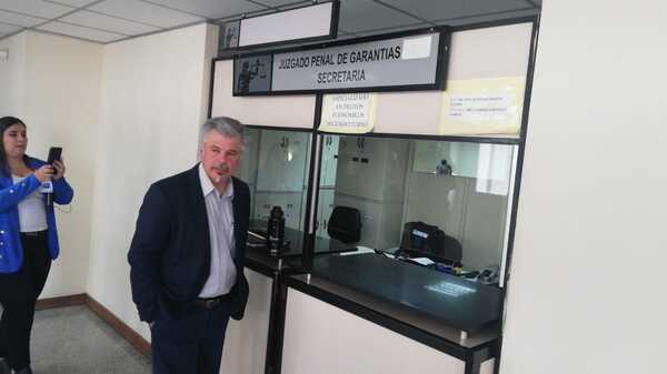 Diario HOY | Suspenden audiencia de Giuzzio, acusado de recibir dinero de narco brasileño
