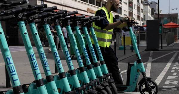 La Nación / París retira monopatines eléctricos tras votación popular