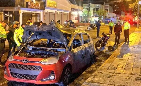 Ecuador: un coche bomba causó varias explosiones en una zona comercial del centro de Quito - El Independiente