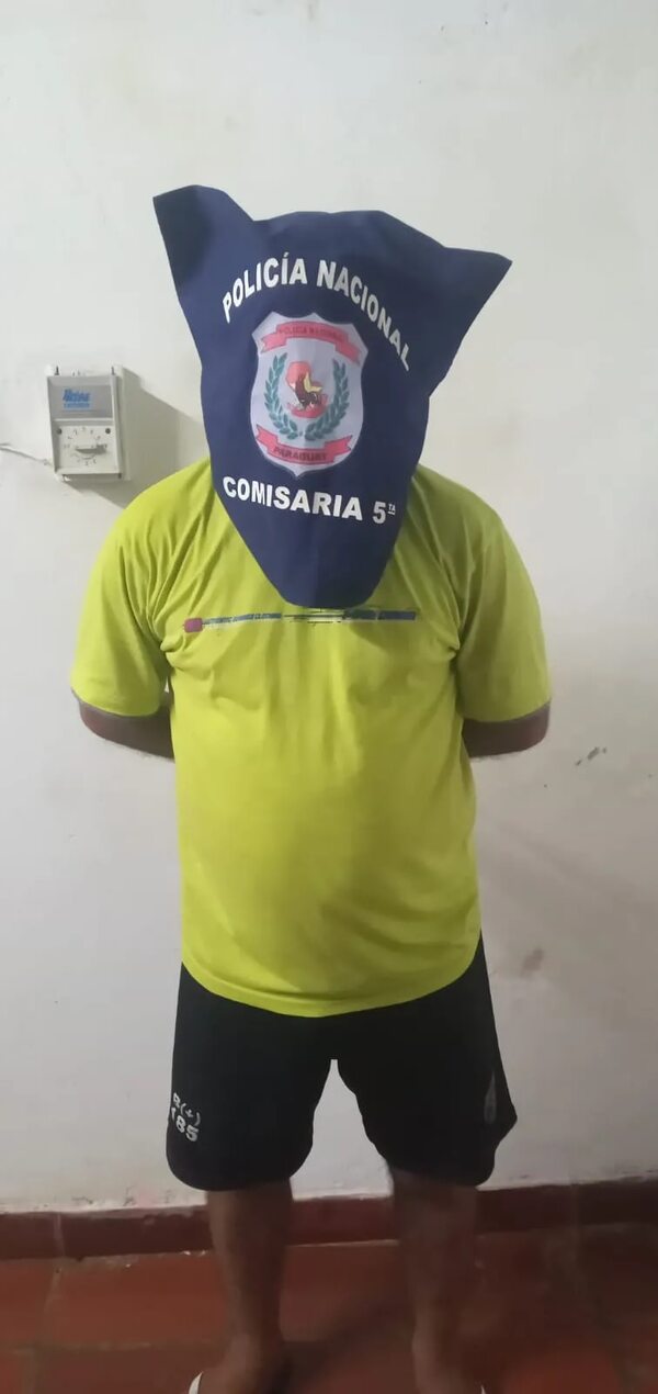 Detienen a una persona en el momento de sustraer farol luminoso de la vía pública - Nacionales - ABC Color