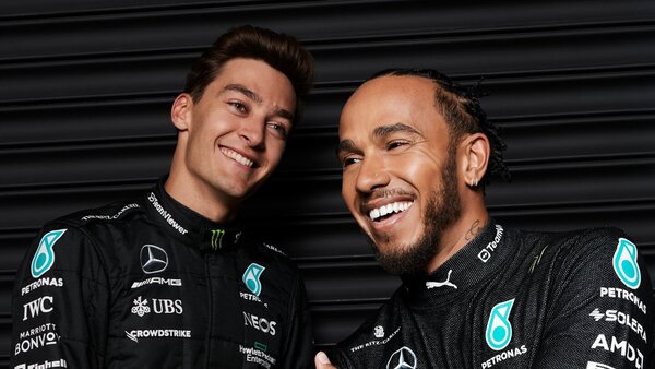 Hamilton y Russell renuevan con Mercedes hasta 2025