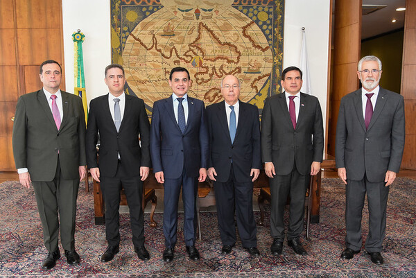 Paraguay y Brasil establecen amplia agenda de trabajo para la integraci贸n y el desarrollo - Revista PLUS
