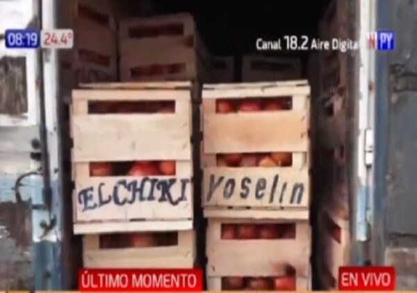 Incautan camión con tomates de presunto contrabando tras persecución poilicial · Radio Monumental 1080 AM