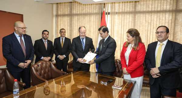 El proyecto de PGN 2024 asciende a un total de G. 112,5 billones