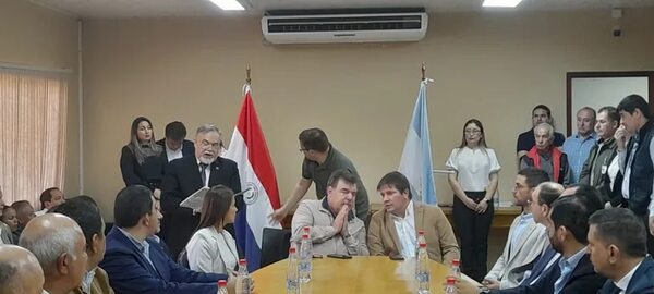 Yacyretá: asumen nuevos jefes designados en Ayolas - Nacionales - ABC Color
