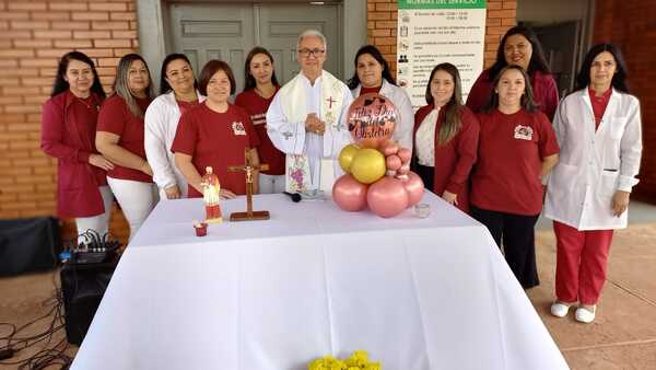 Obstetras del Hospital Regional celebraron su día - Radio Imperio 106.7 FM