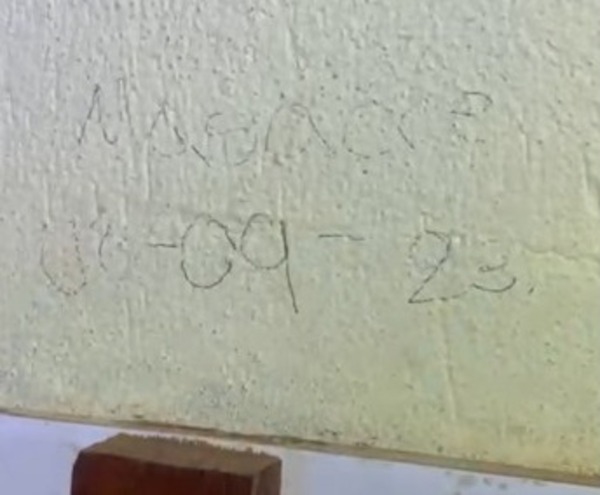 Hallan amenaza de masacre escrita en baño de escuela
