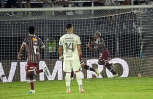 Olimpia vs. Fluminense: El “Tri”color aplasta la ilusión franjeada   - Olimpia - ABC Color