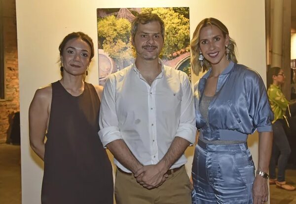 Exhibición de obras icónicas se vieron en brindis de aniversario - Sociales - ABC Color