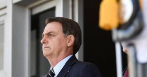 La Nación / Bolsonaro y su esposa quedaron mudos en citación por joyas