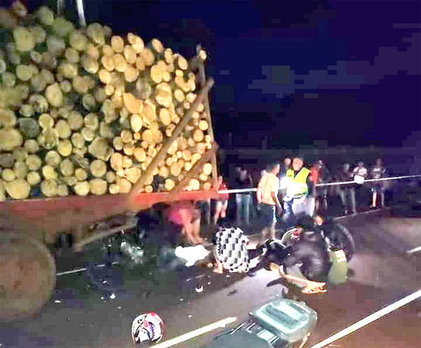 Camión rollero sin luz provoca accidente fatal en San Cristóbal - La Clave