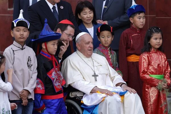 El Papa llega a Mongolia, con la mirada sobre China y Rusia - Mundo - ABC Color
