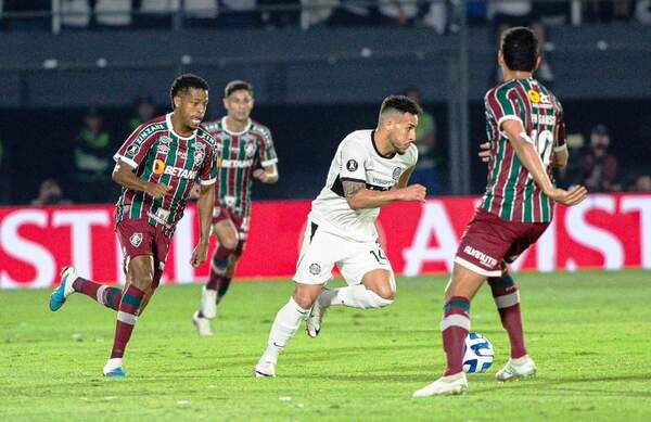 Fluminense acaba con el sueño de Olimpia •
