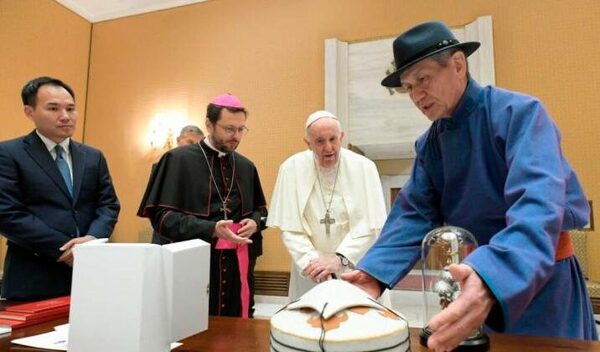 El papa envía un mensaje de “unidad y paz” a China