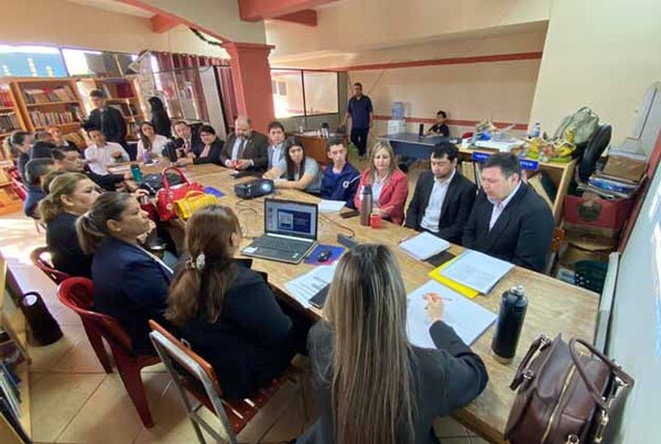 Municipalidad de Hernandarias realiza estudio de microplanificación 2024 del sistema educativo | DIARIO PRIMERA PLANA