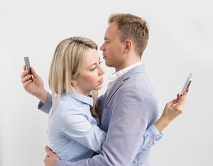 Milenials y centenials tienen cada vez menos actividad sexual, señalan | 1000 Noticias