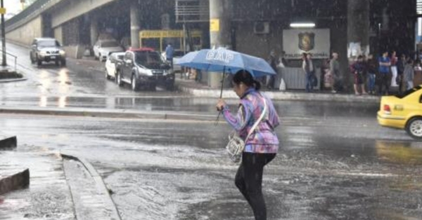  Meteorología pronostica fuertes tormentas y lluvias intensas en varias regiones del país