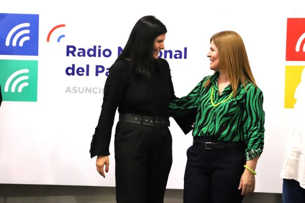 Carmen Insaurralde asume como nueva directora de Radio Nacional del Paraguay