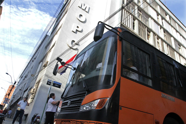 Anuncian condiciones favorables para reducción del precio del pasaje del transporte de corta y larga distancia