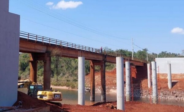 Avanza el puente que mejorará la seguridad vial sobre el río Yguazú
