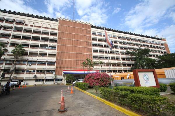 Diario HOY | Presentan comunicación oficial del informe sobre situación del IPS
