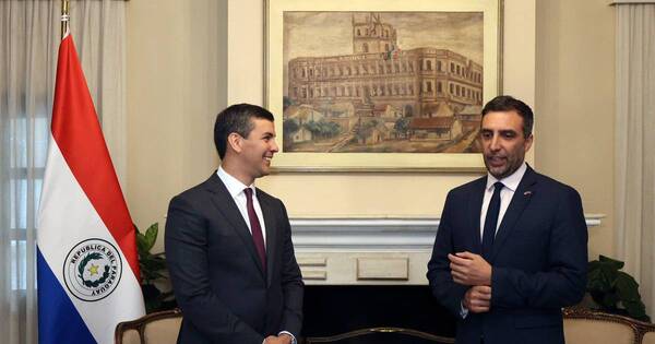 La Nación / Peña conversó sobre inversiones extranjeras con embajador británico