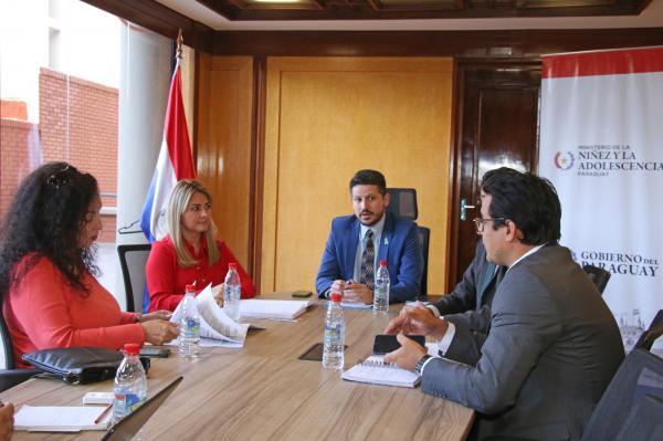 El MINNA y la Municipalidad de Asunción abordarán en forma conjunta situación de niñez en calle